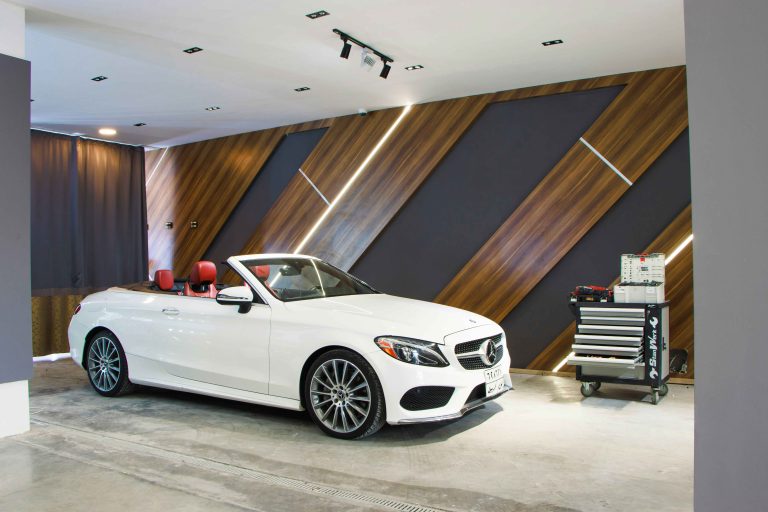 Luxury Car Rental UAE: Premium Mobility for Medical and Wellness Travel