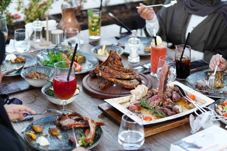First Impressions Over Food: How to Choose the Right Venue for a Business Dinner in Dubai First Impressions Over Food: How to Choose the Right Venue for a Business Dinner in Dubai